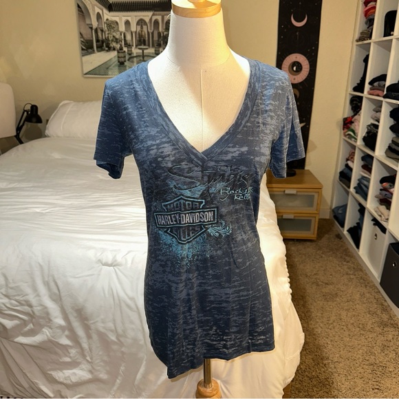 Harley Davidson | 2013 Sturgis Badlands BlackHills South Dakota Rally V Neck Tee - Picture 2 of 15